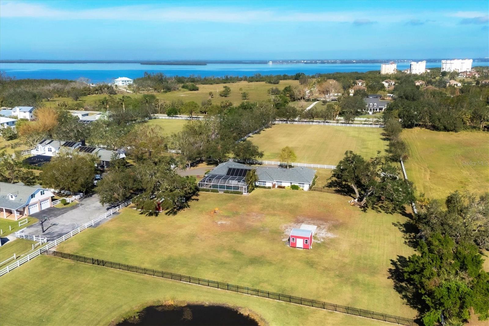 ROY FAMILY RANCHES - Residential