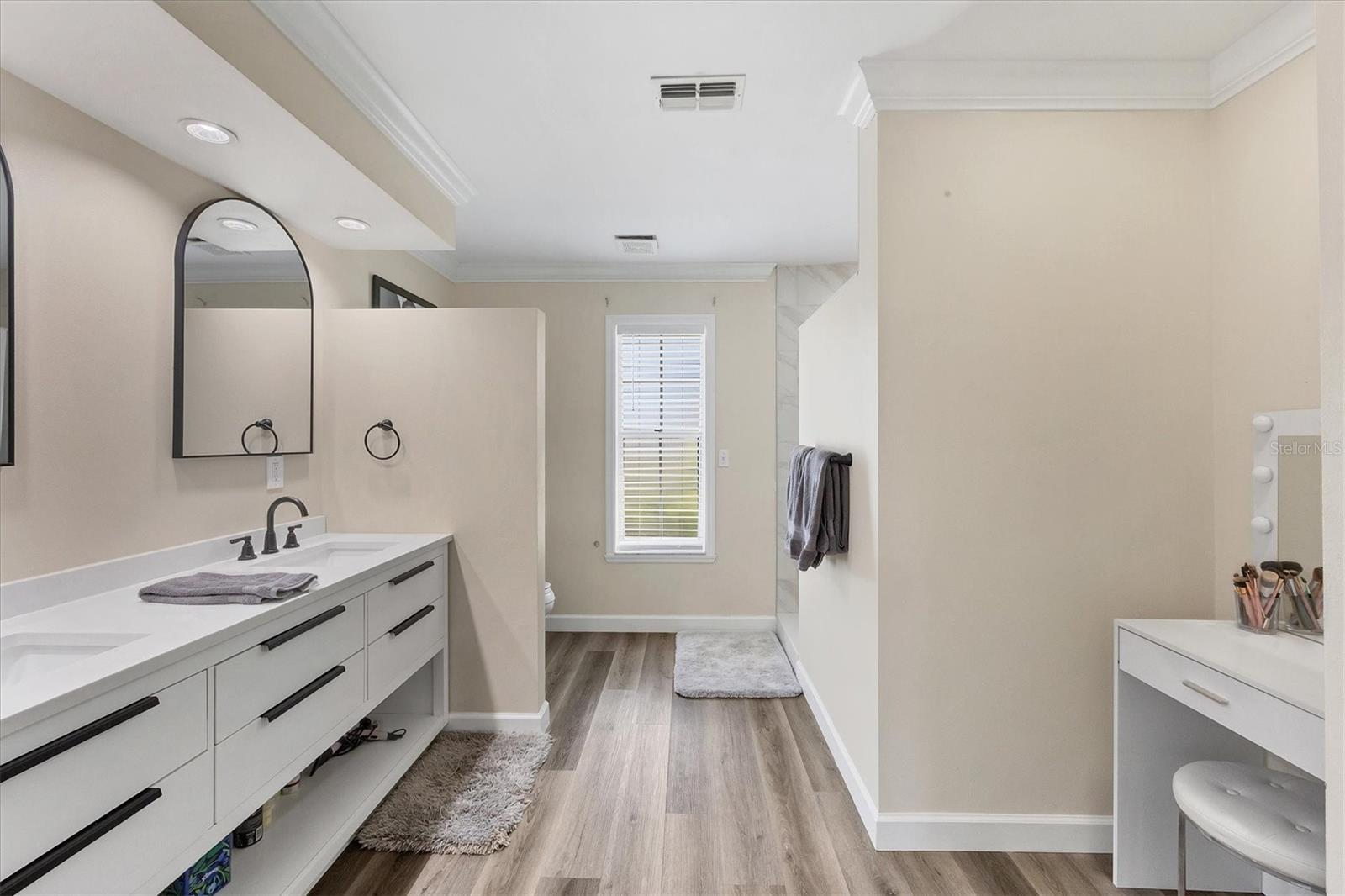 ROY FAMILY RANCHES - Residential
