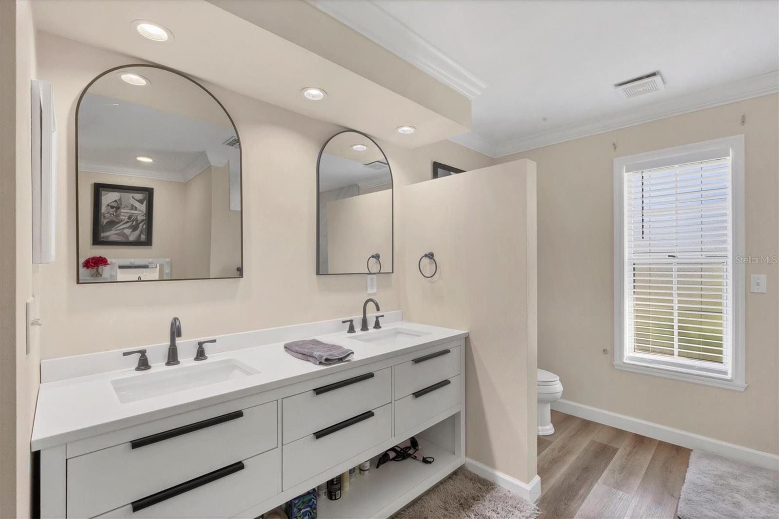 ROY FAMILY RANCHES - Residential