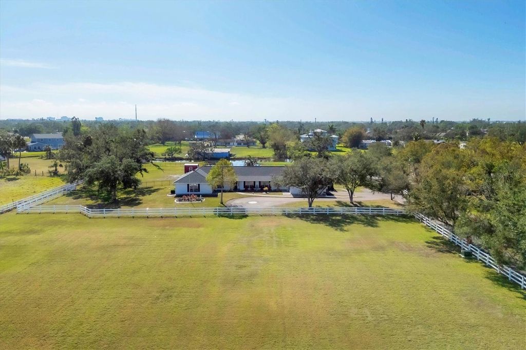 Photo of 2005 21st Street W, Palmetto, FL 34221 (MLS # A4654870)