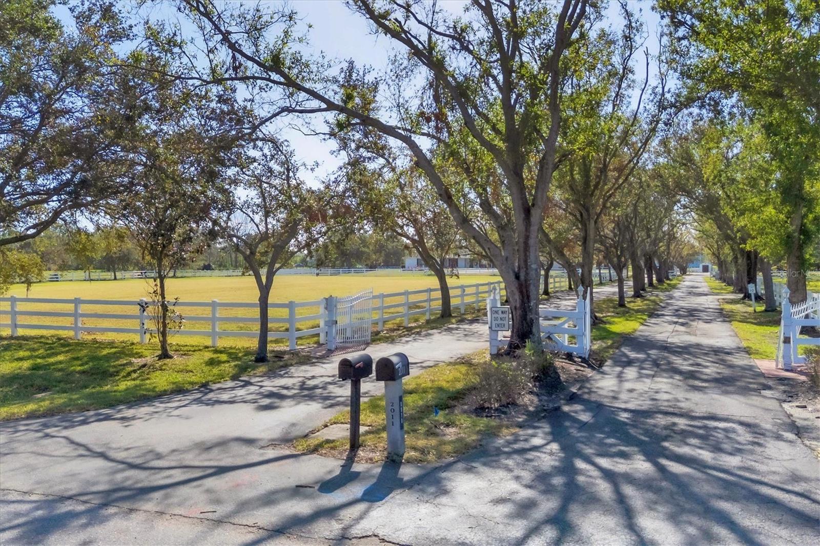ROY FAMILY RANCHES - Residential