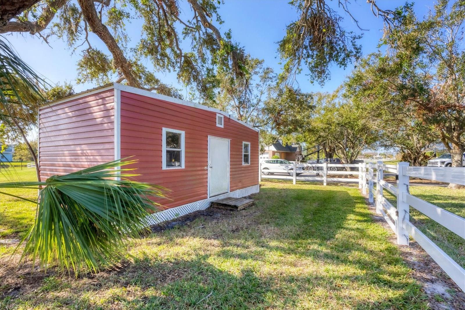 ROY FAMILY RANCHES - Residential