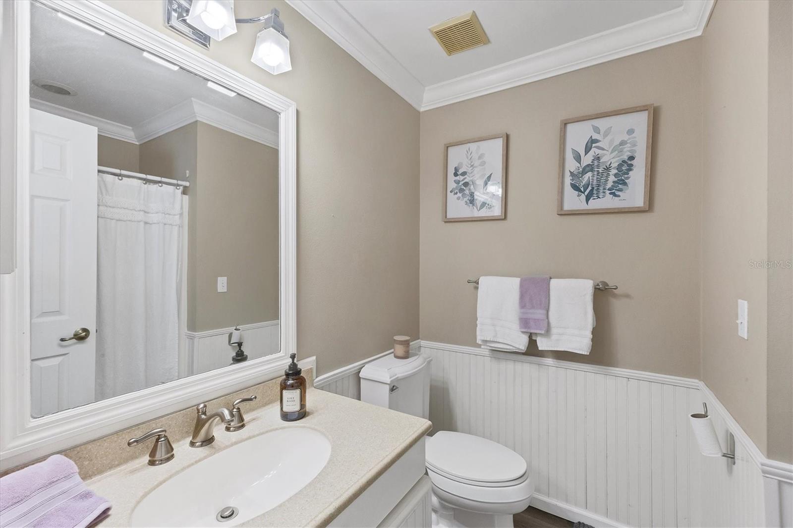 ROY FAMILY RANCHES - Residential