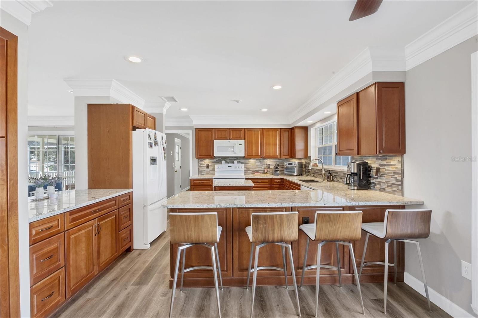 ROY FAMILY RANCHES - Residential