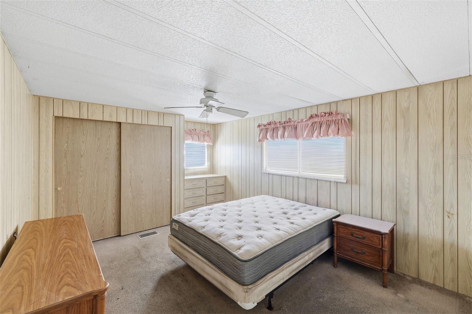 GREENBRIER VILLAGE INC M/H - Residential