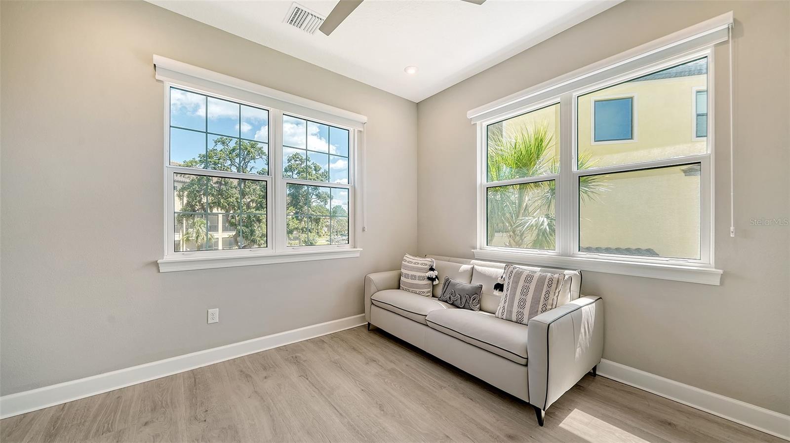 PHILLIPPI LNDGS C - Residential Lease