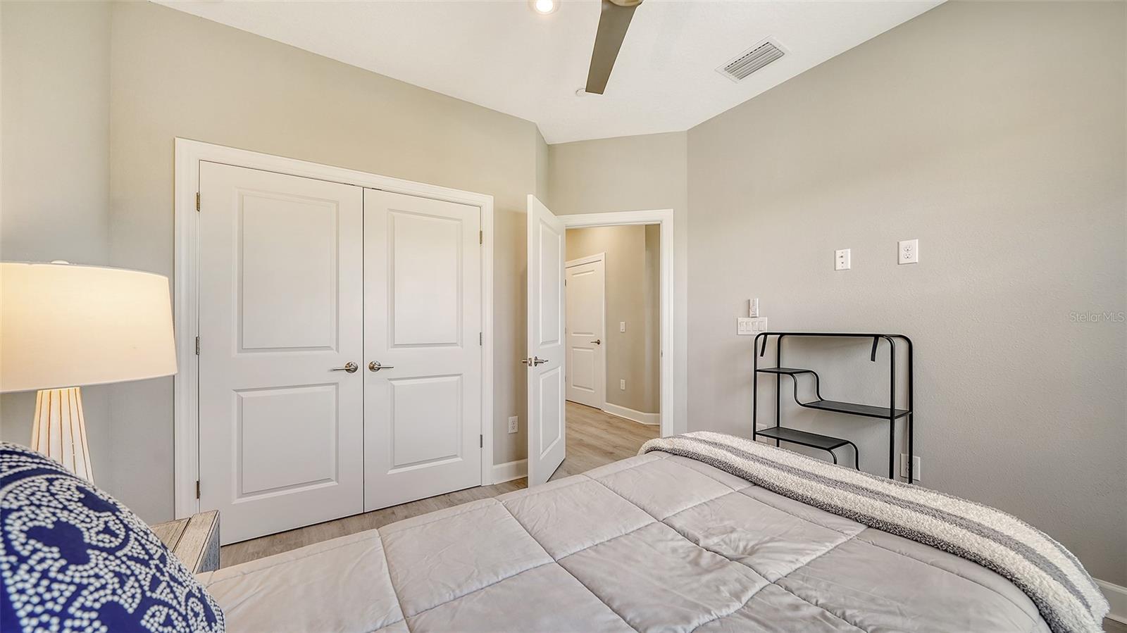 PHILLIPPI LNDGS C - Residential Lease