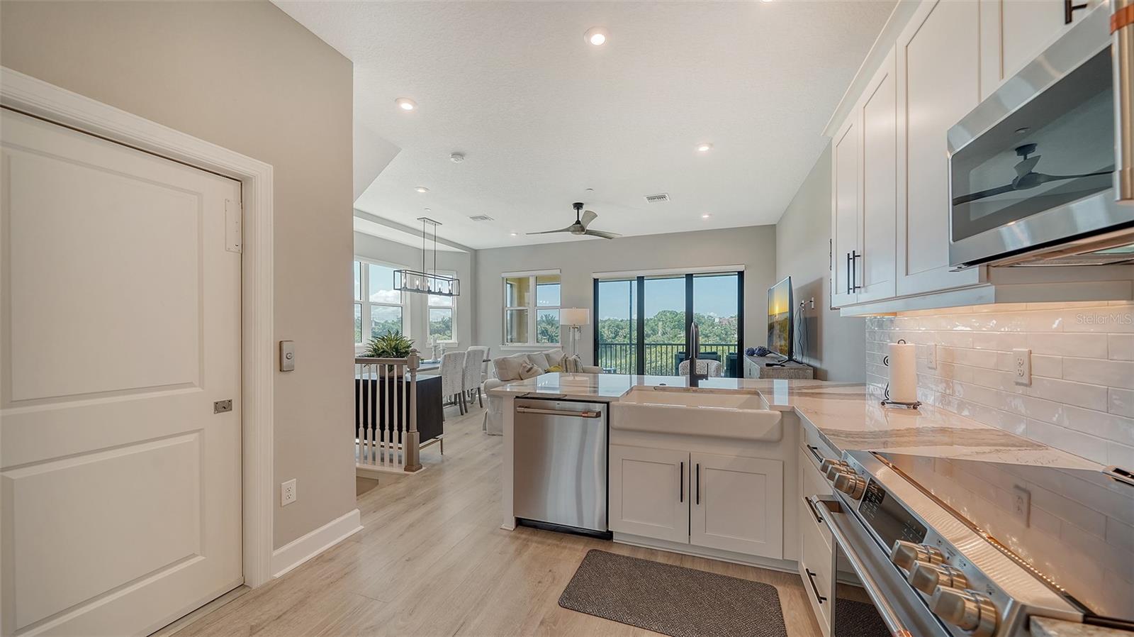 PHILLIPPI LNDGS C - Residential Lease