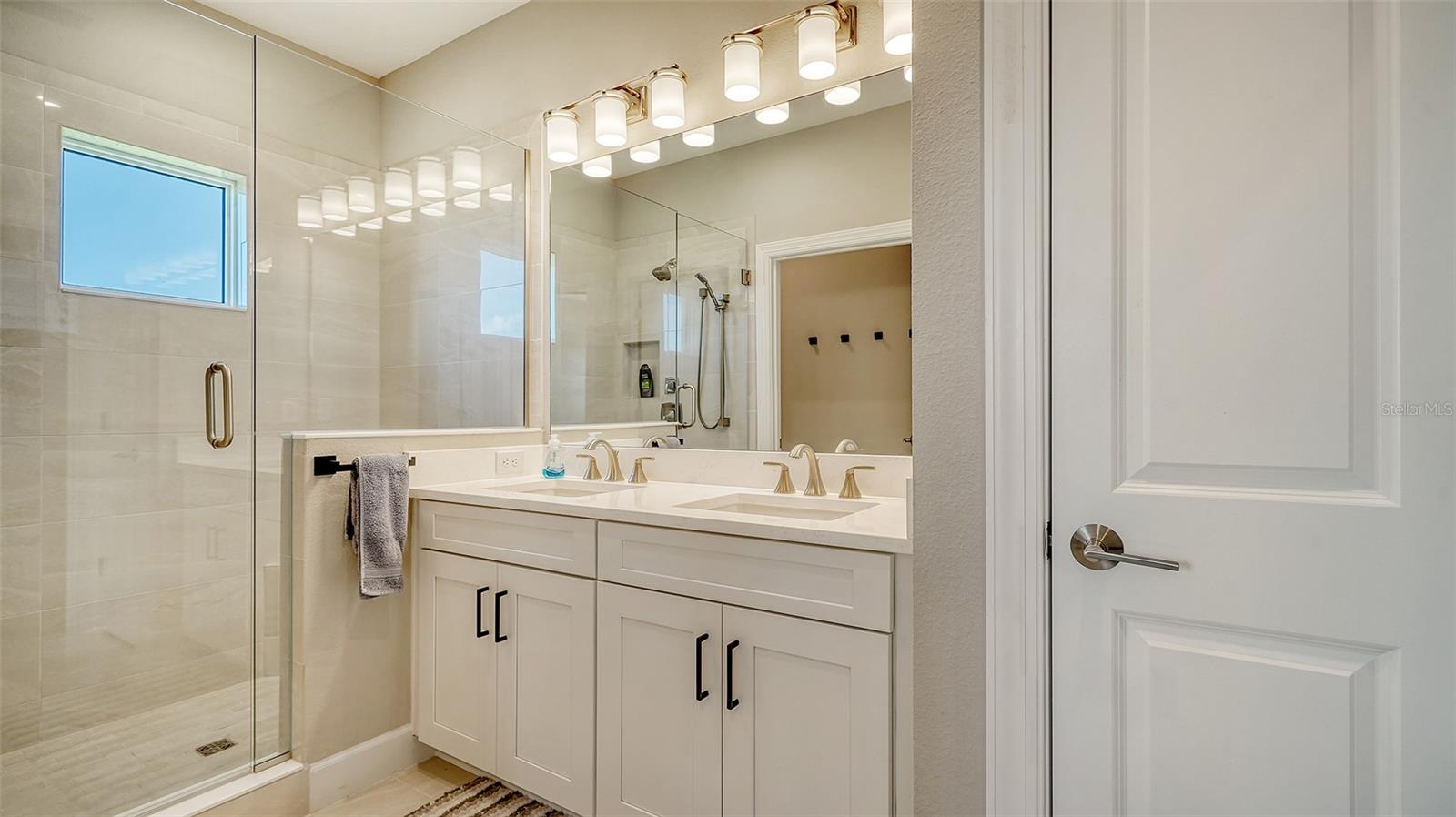 PHILLIPPI LNDGS C - Residential Lease