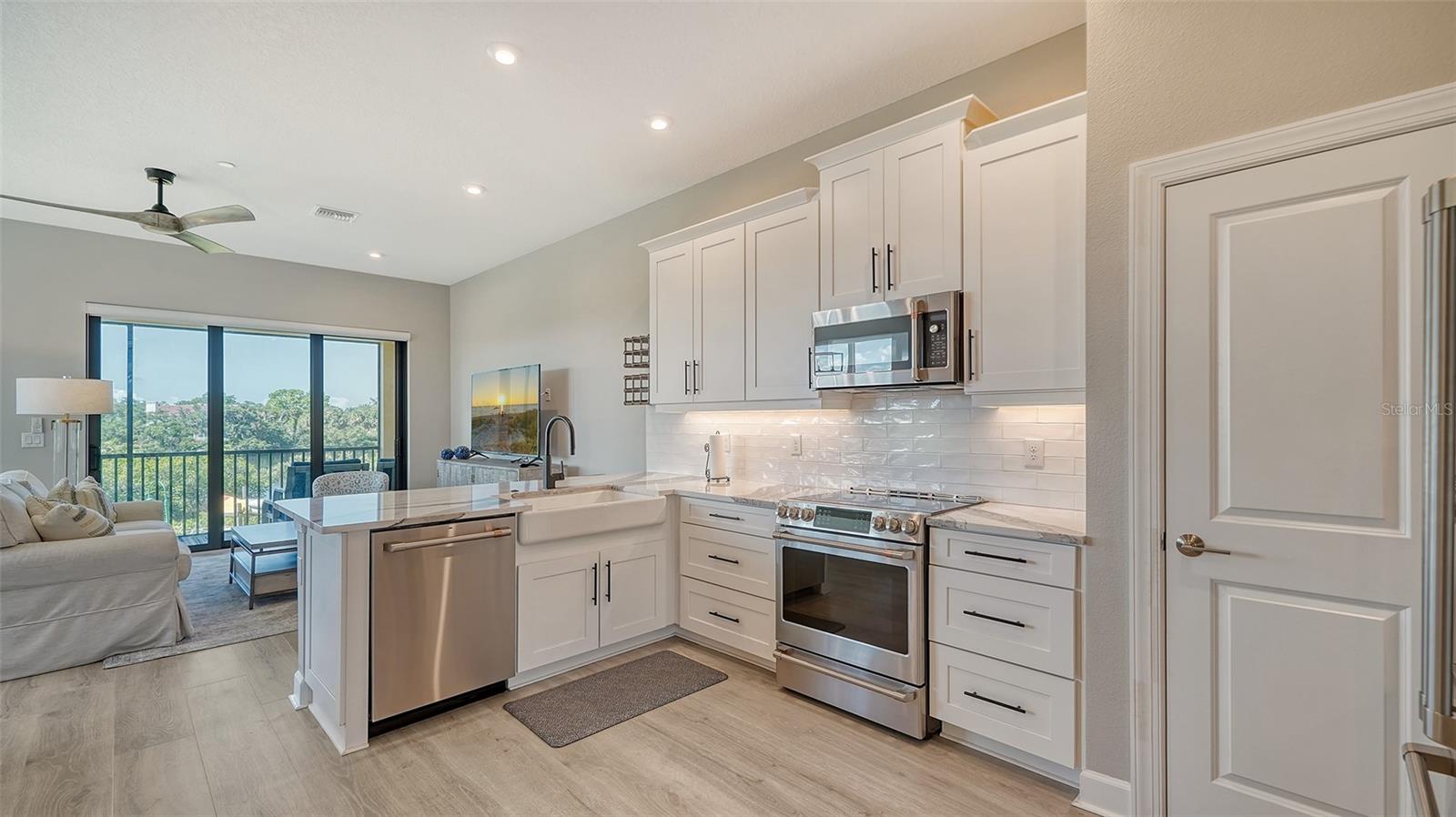 PHILLIPPI LNDGS C - Residential Lease