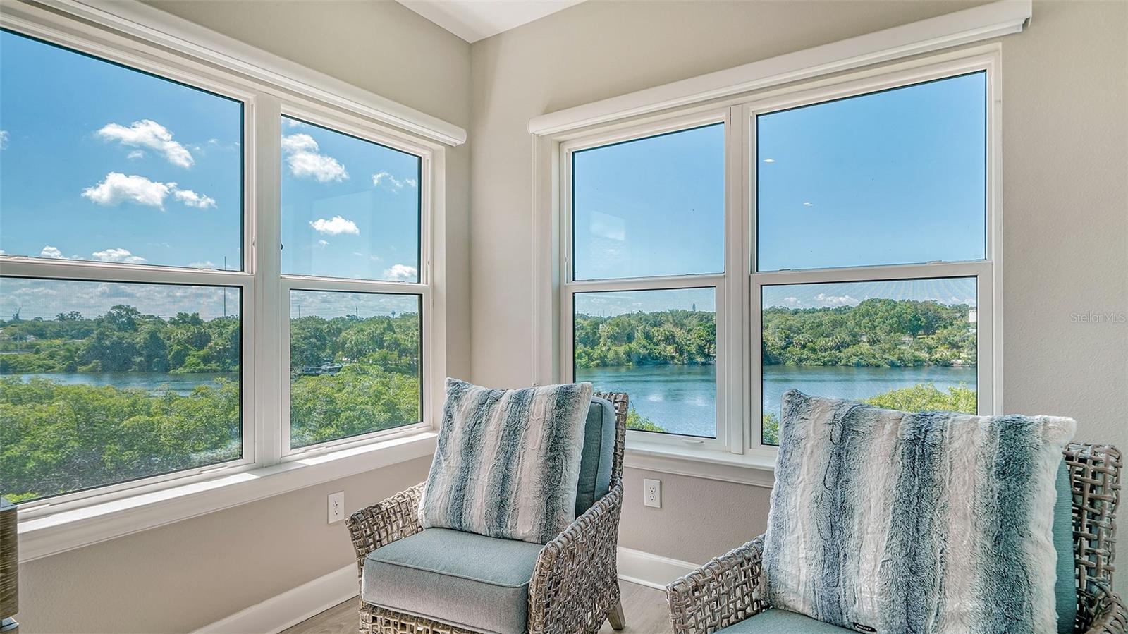 PHILLIPPI LNDGS C - Residential Lease