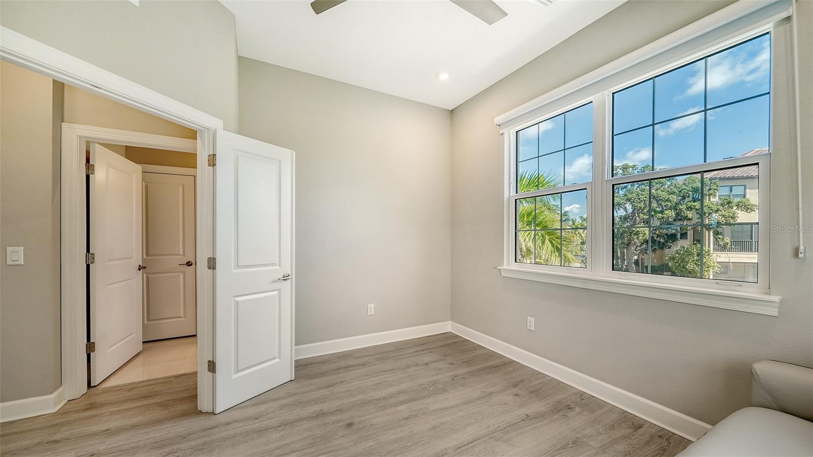 PHILLIPPI LNDGS C - Residential Lease