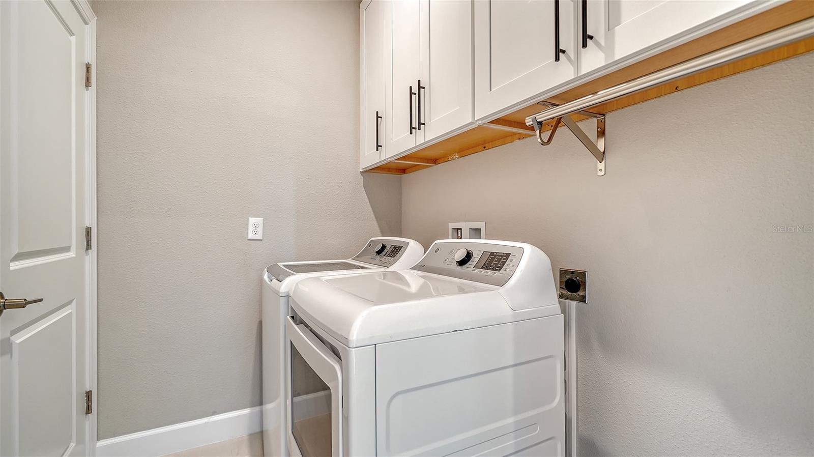 PHILLIPPI LNDGS C - Residential Lease