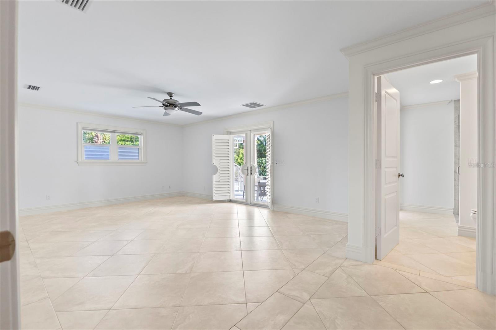 2275 GENESEA LANE