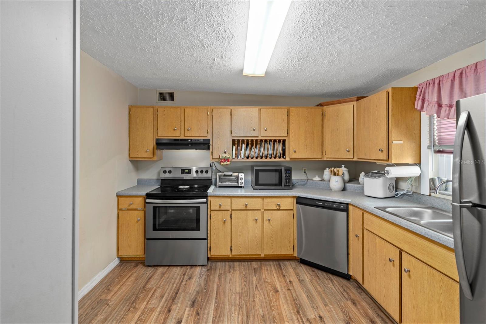 EASTWOOD HEIGHTS - Residential