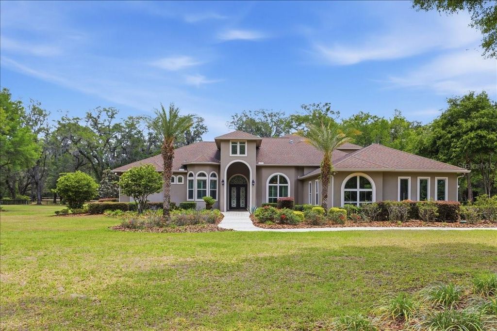 Photo of 7369 NW 187th Terrace, Alachua, FL 32615 (MLS # GC539993)