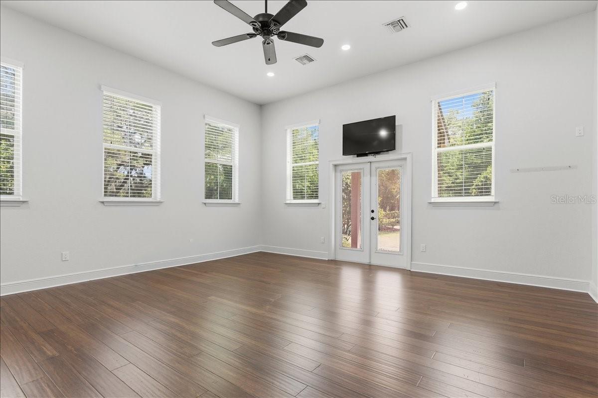 SANTA FE FOREST - Residential