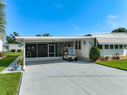Tiny photo for 1925 Brookside Drive, Mount Dora, FL 32757 (MLS # G5114500)