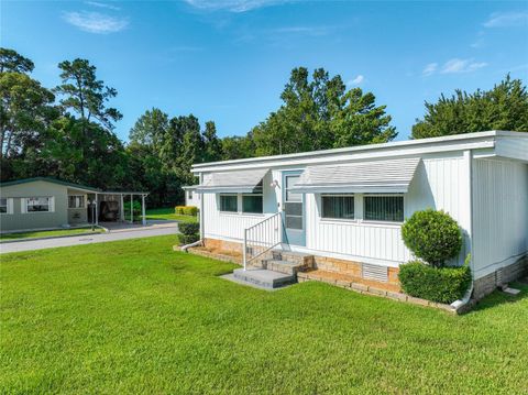 Tiny photo for 1925 Brookside Drive, Mount Dora, FL 32757 (MLS # G5114500)