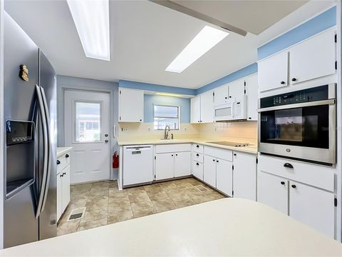 Tiny photo for 1925 Brookside Drive, Mount Dora, FL 32757 (MLS # G5114500)