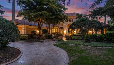 Photo of 7004 Portmarnock Place, Bradenton, FL 34202 (MLS # A4693229)