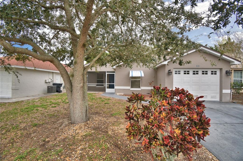 Photo of 616 Crystals Boulevard, Winter Haven, FL 33884 (MLS # O6395877)