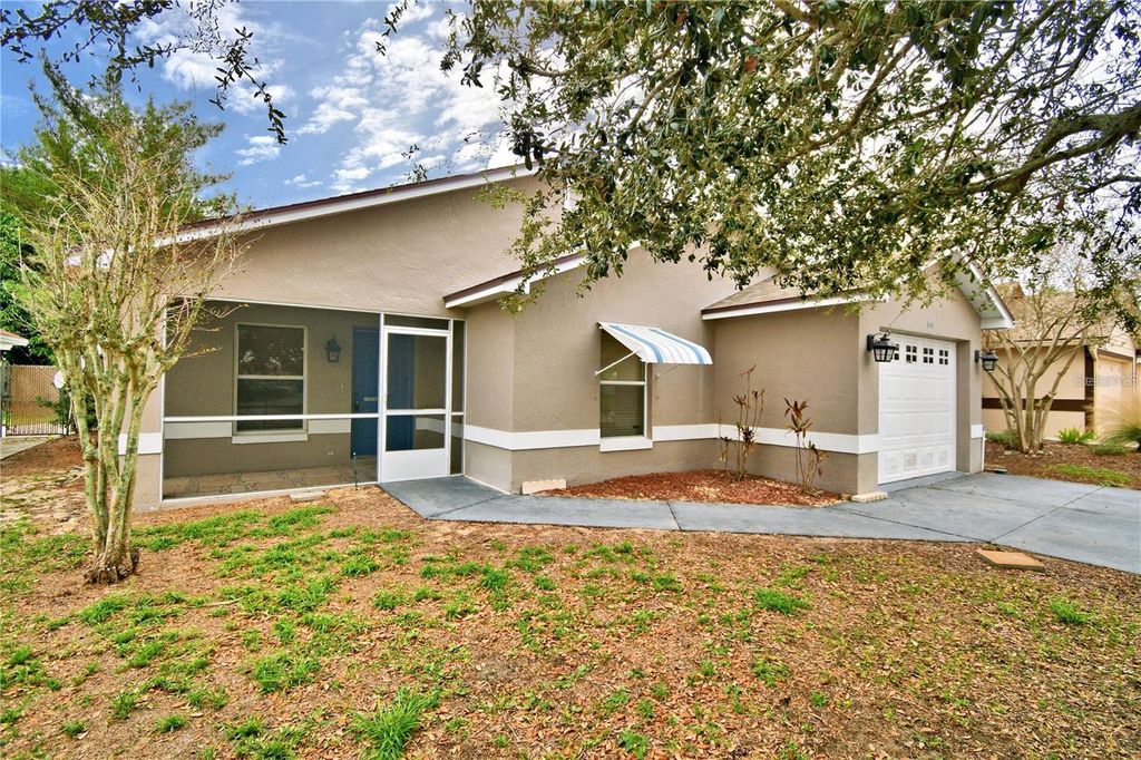 Photo of 616 Crystals Boulevard, Winter Haven, FL 33884 (MLS # O6395877)