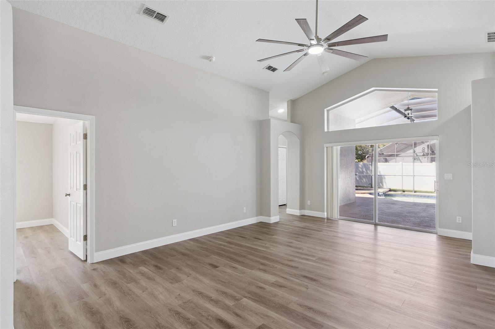 ORANGE TREE PH 6 - Residential