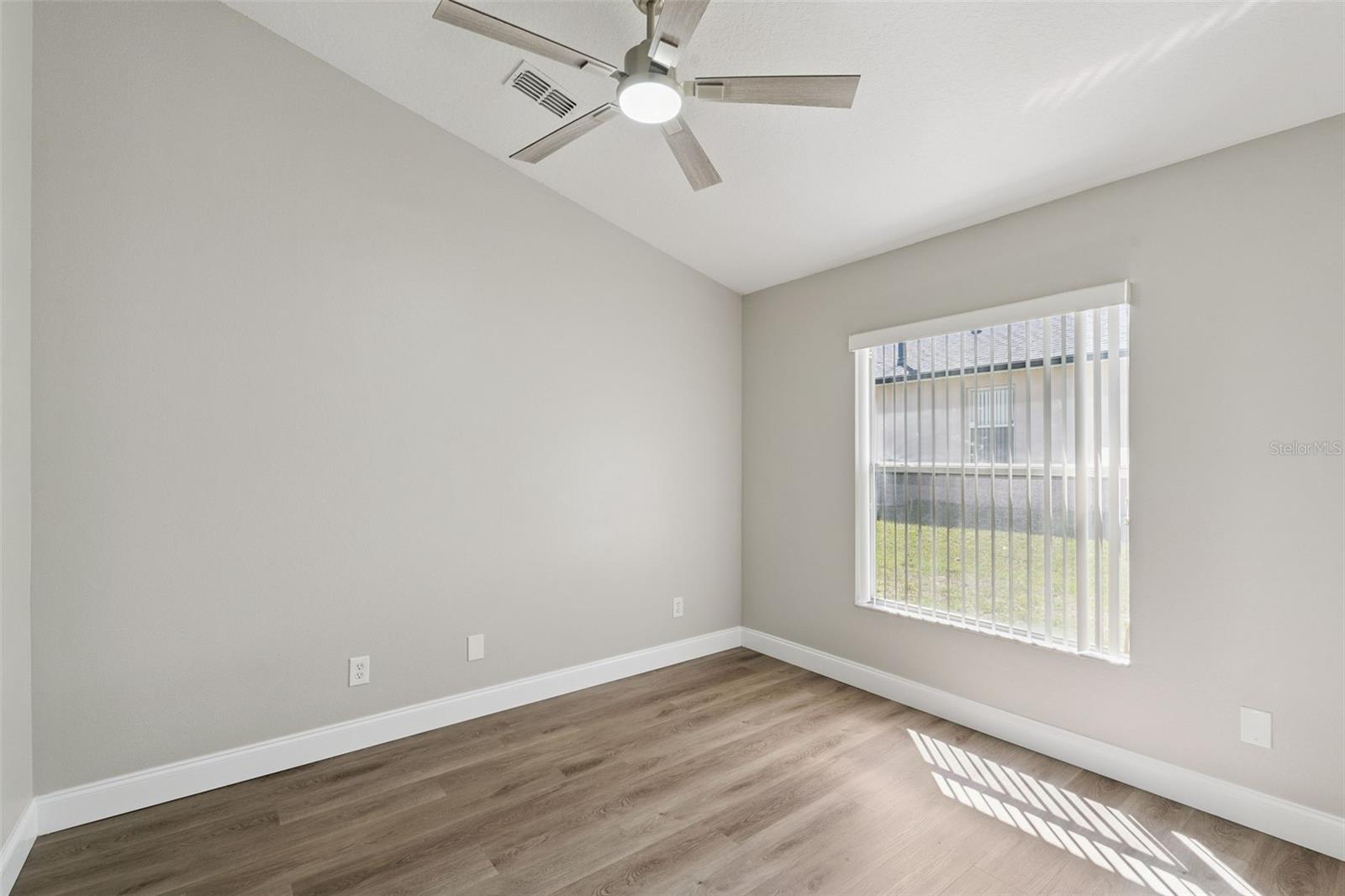 ORANGE TREE PH 6 - Residential