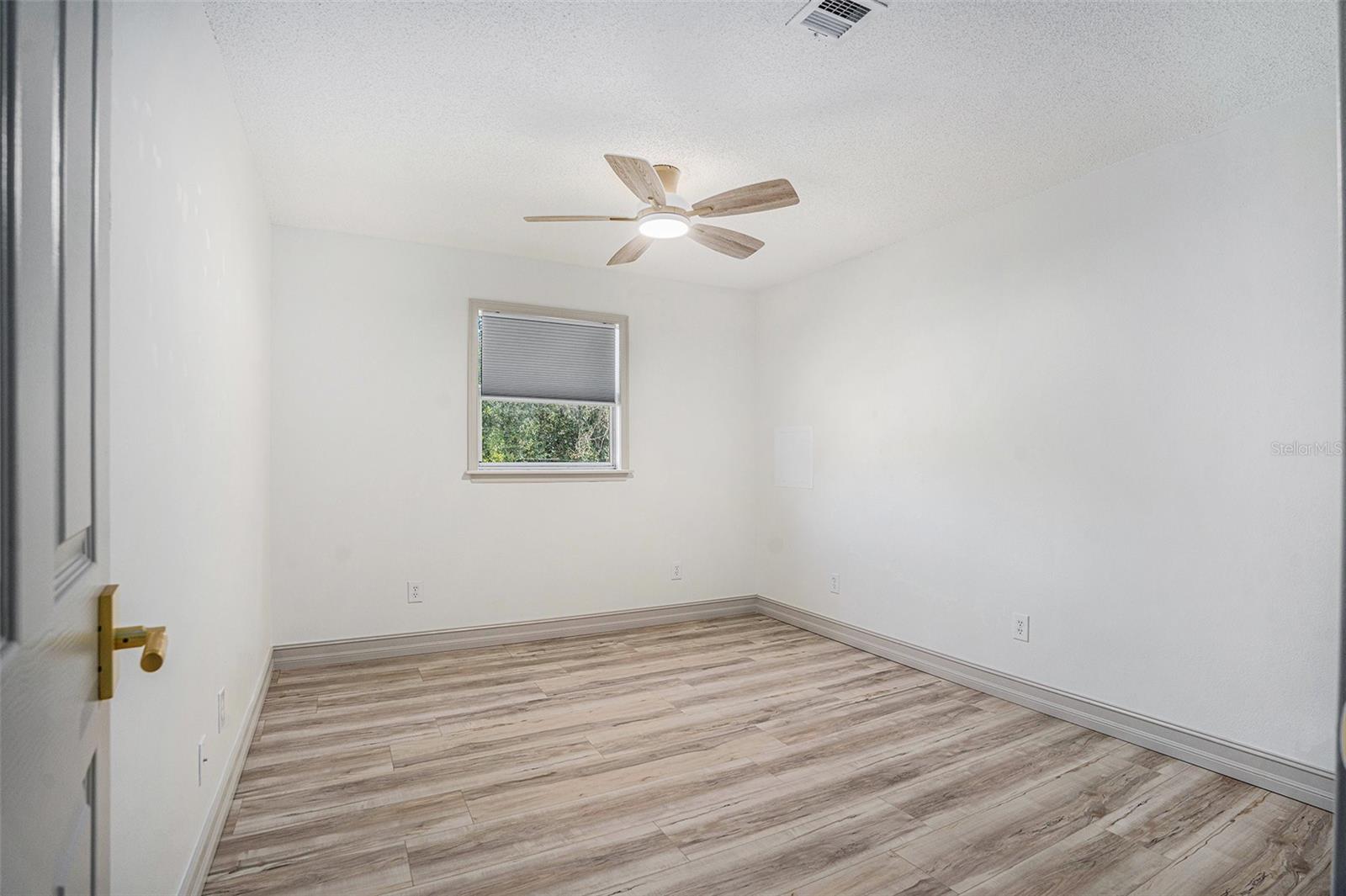 ROSELAND PARK - Residential