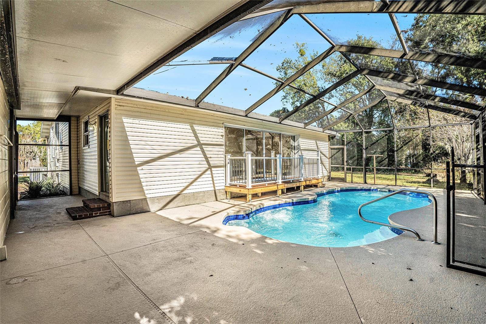 ROSELAND PARK - Residential