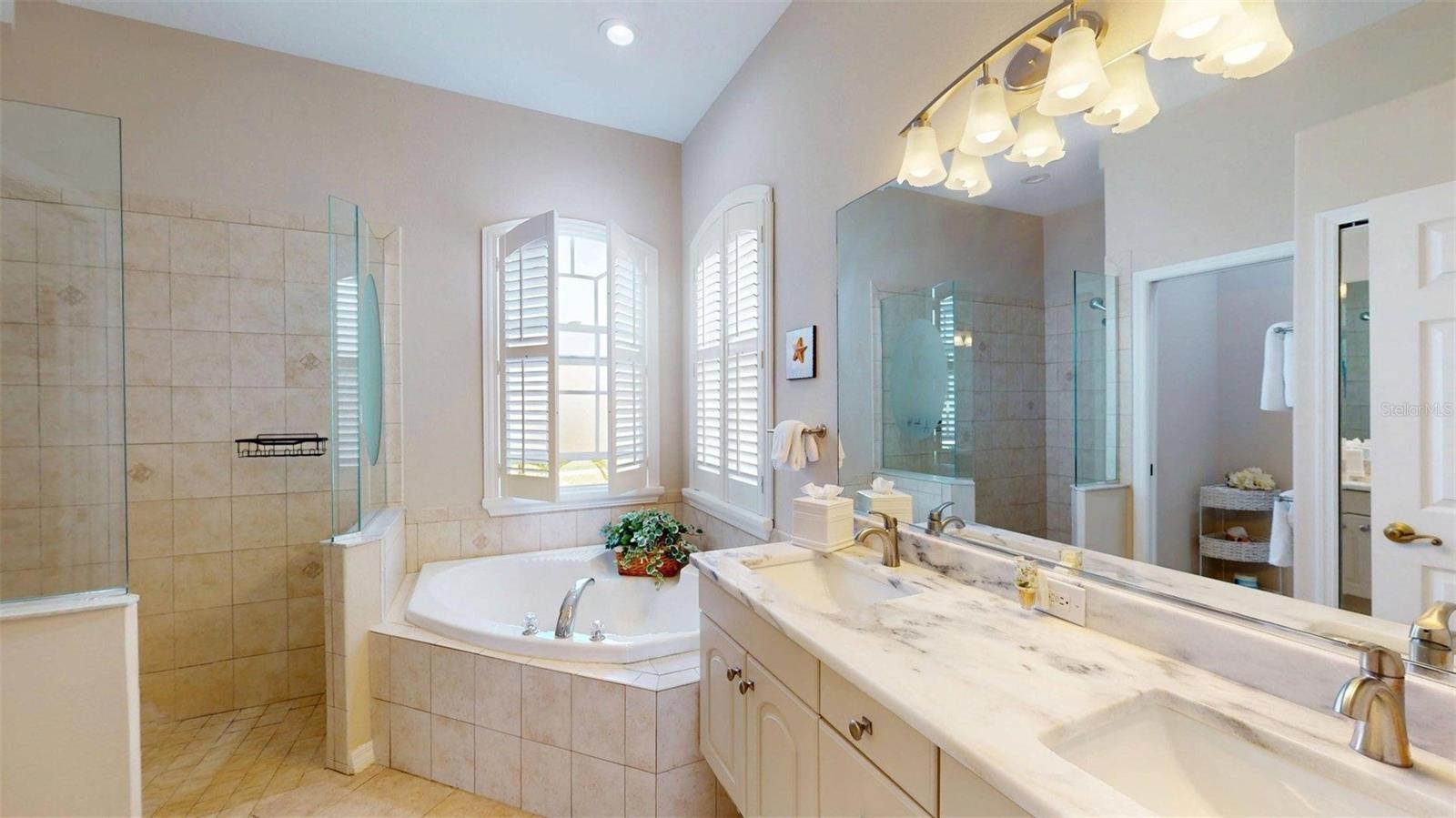 BOBCAT TRAIL - Residential