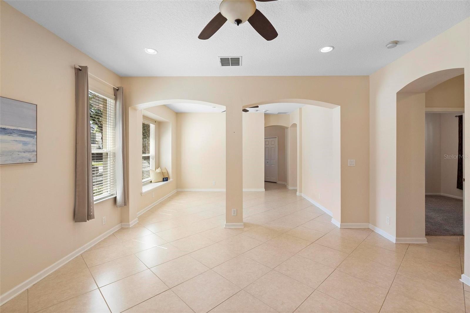 406 RAVENSHILL WAY