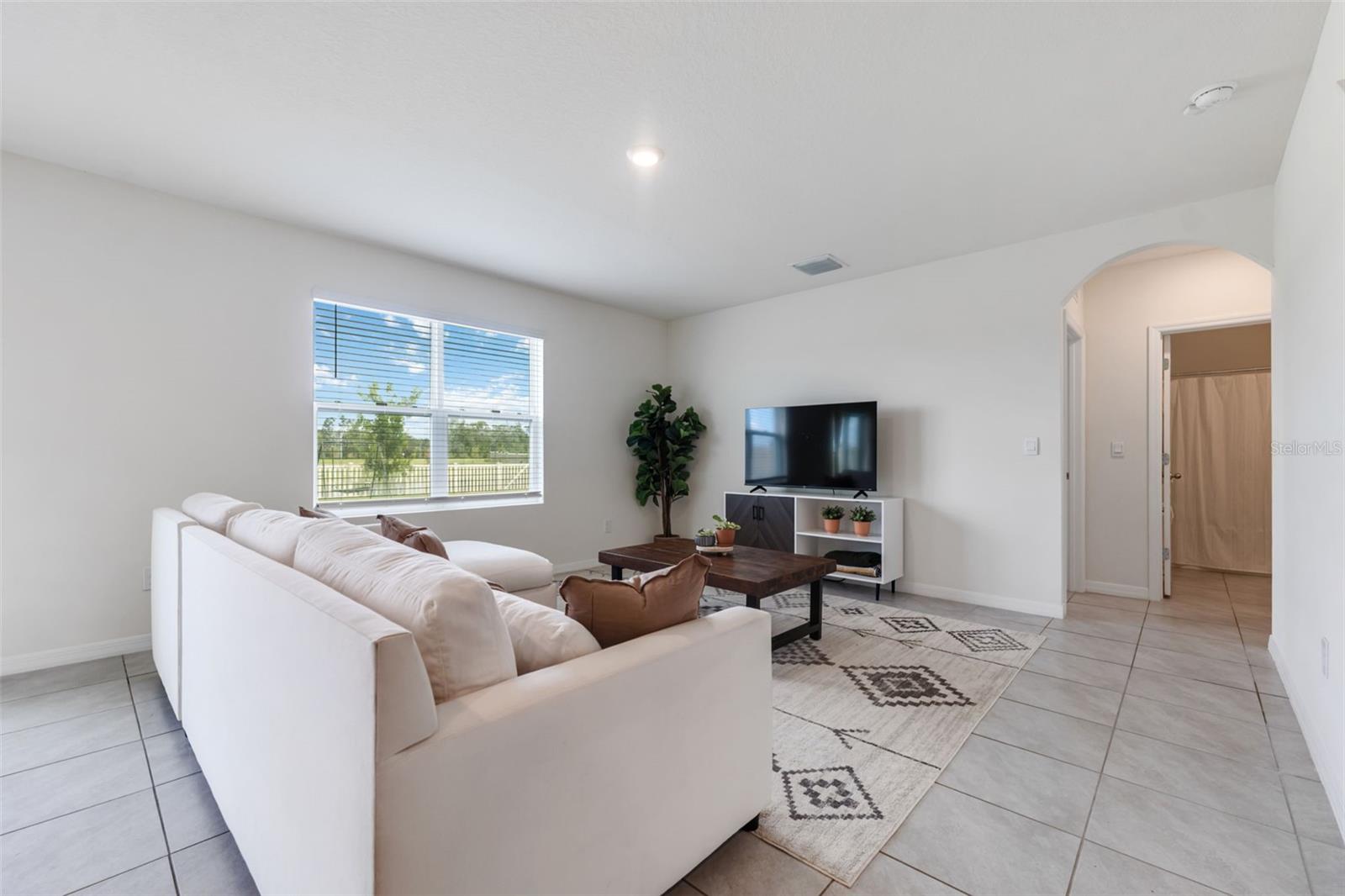 EPPERSON RANCH NORTH POD F PH - Residential Lease