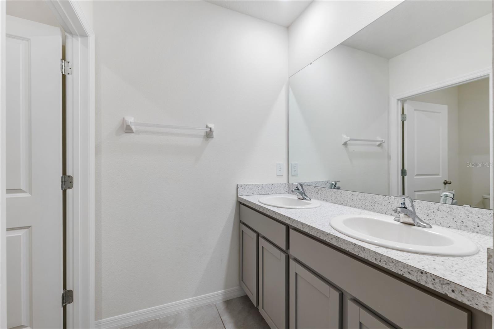 EPPERSON RANCH NORTH POD F PH - Residential Lease