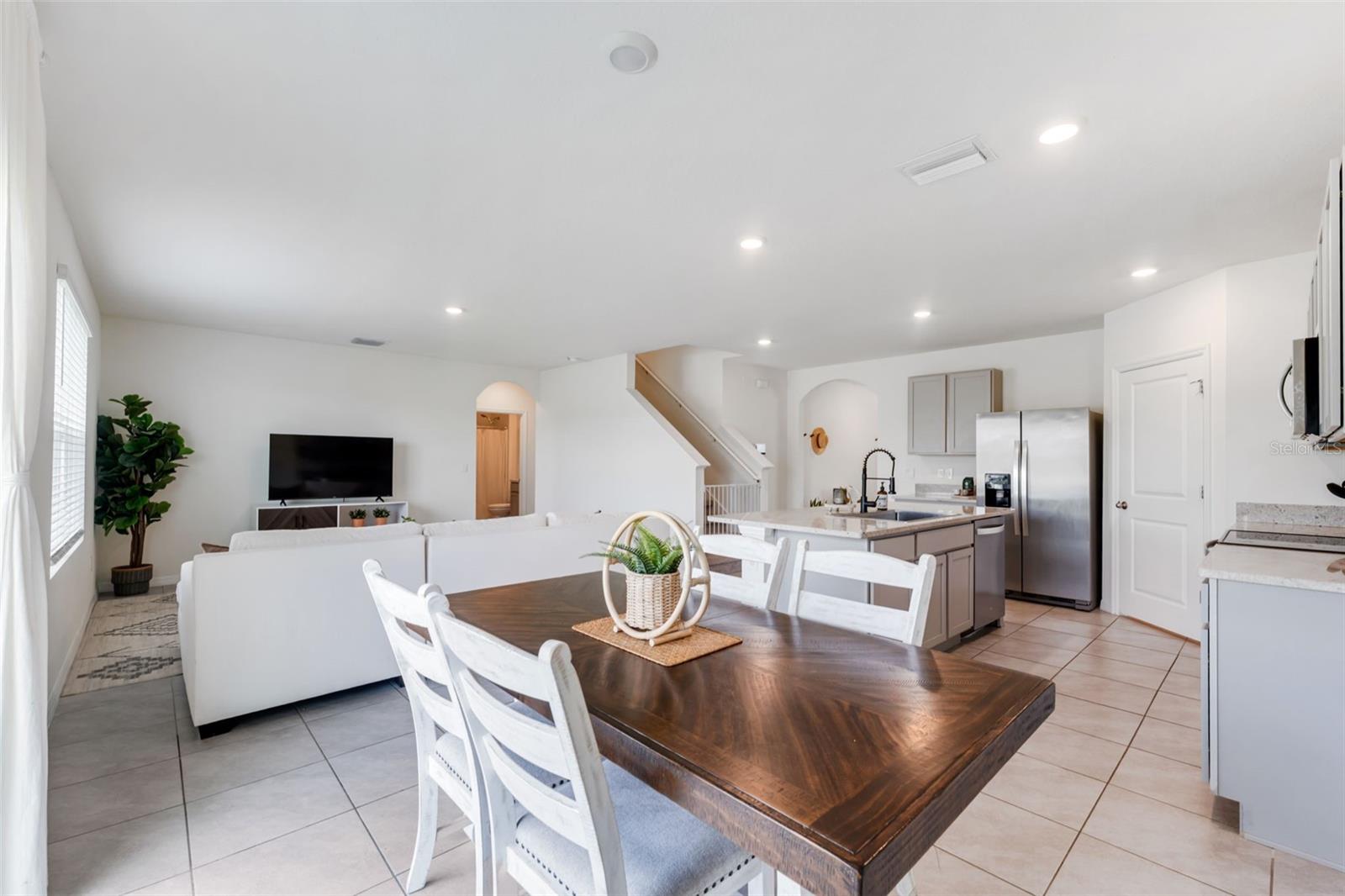 EPPERSON RANCH NORTH POD F PH - Residential Lease