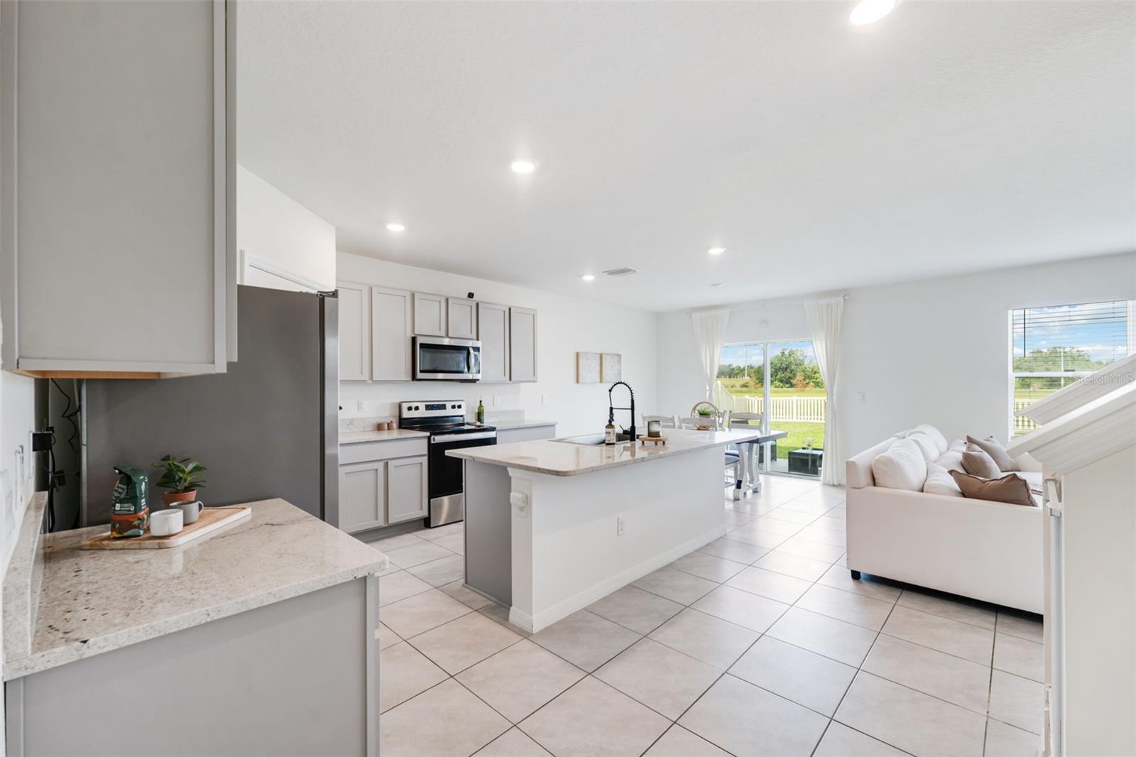 EPPERSON RANCH NORTH POD F PH - Residential Lease