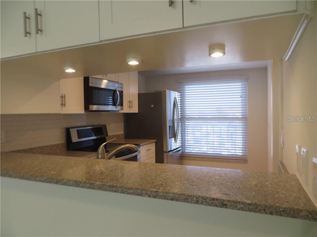 121 ISLAND WAY 332