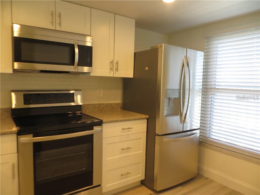 121 ISLAND WAY 332
