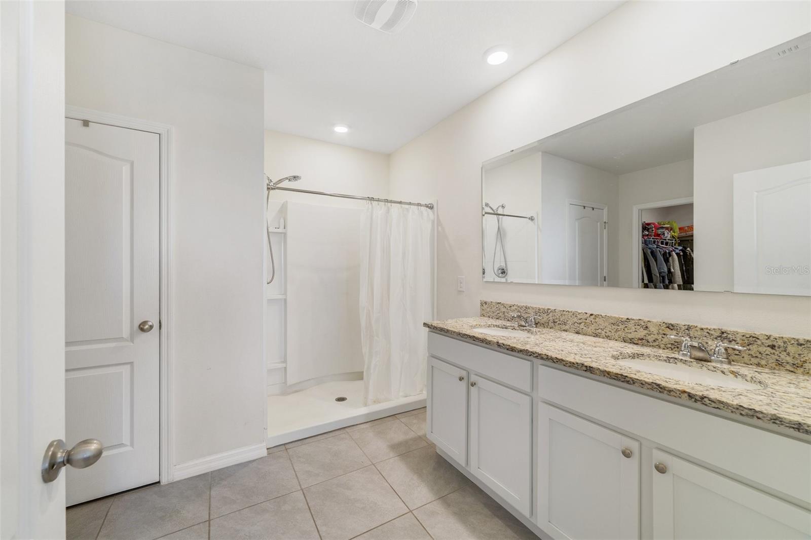 DELTONA LAKES UNIT 09 - Residential