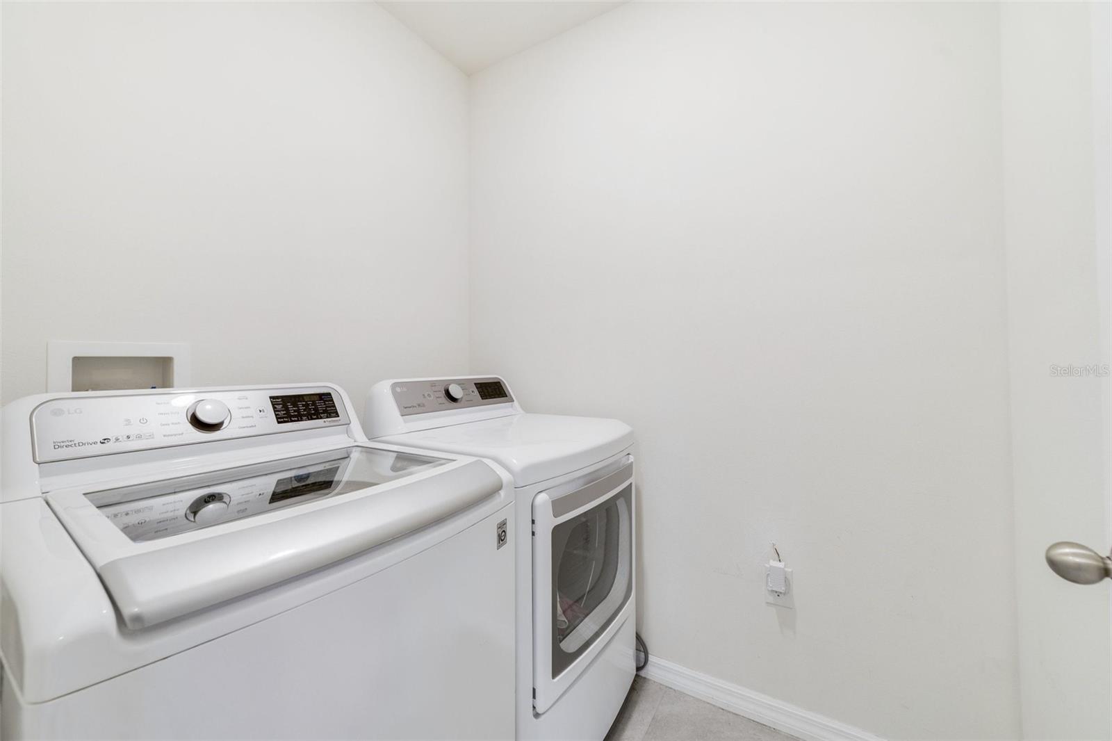 DELTONA LAKES UNIT 09 - Residential