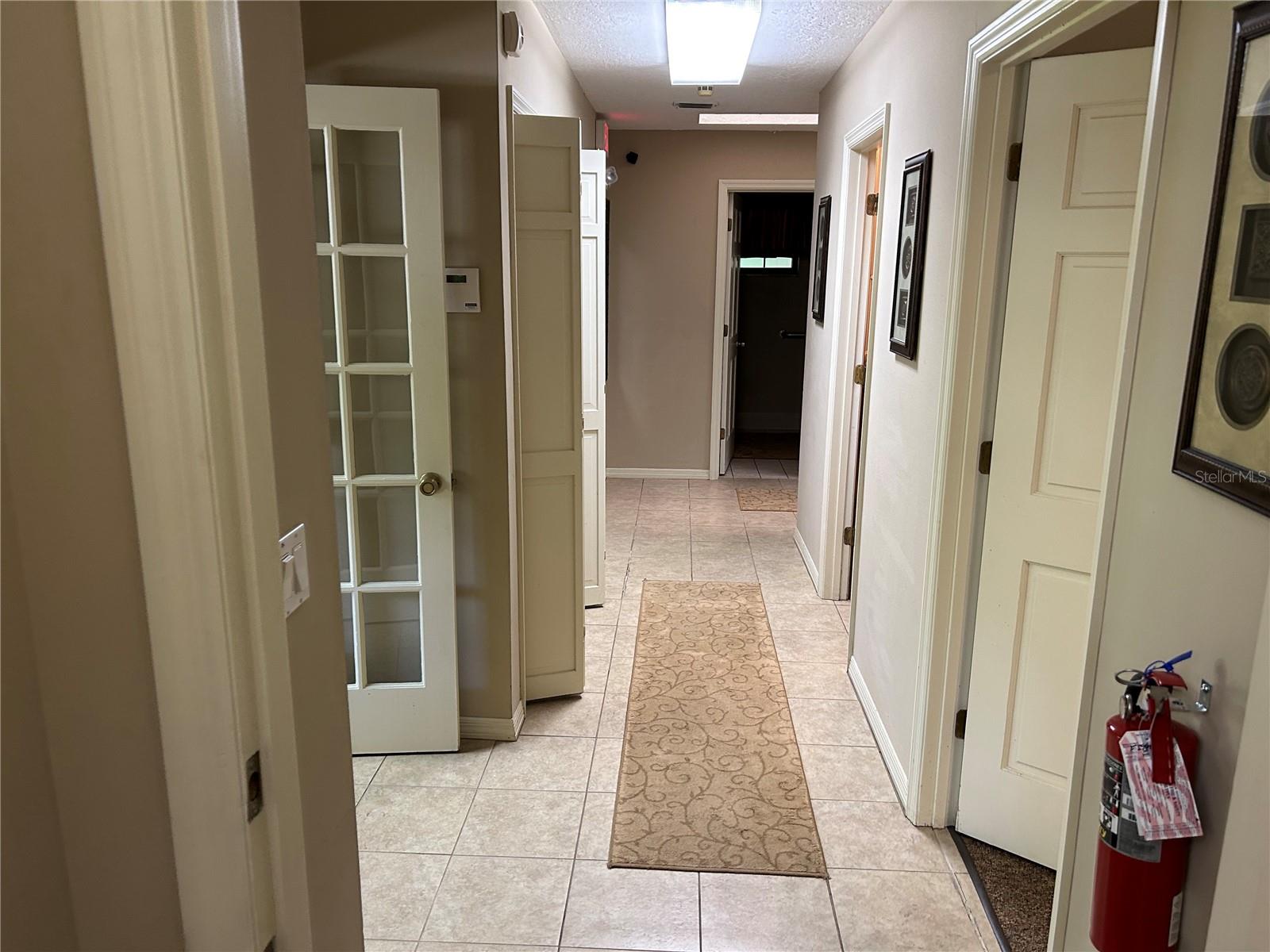 GILLIAMS - Commercial Lease