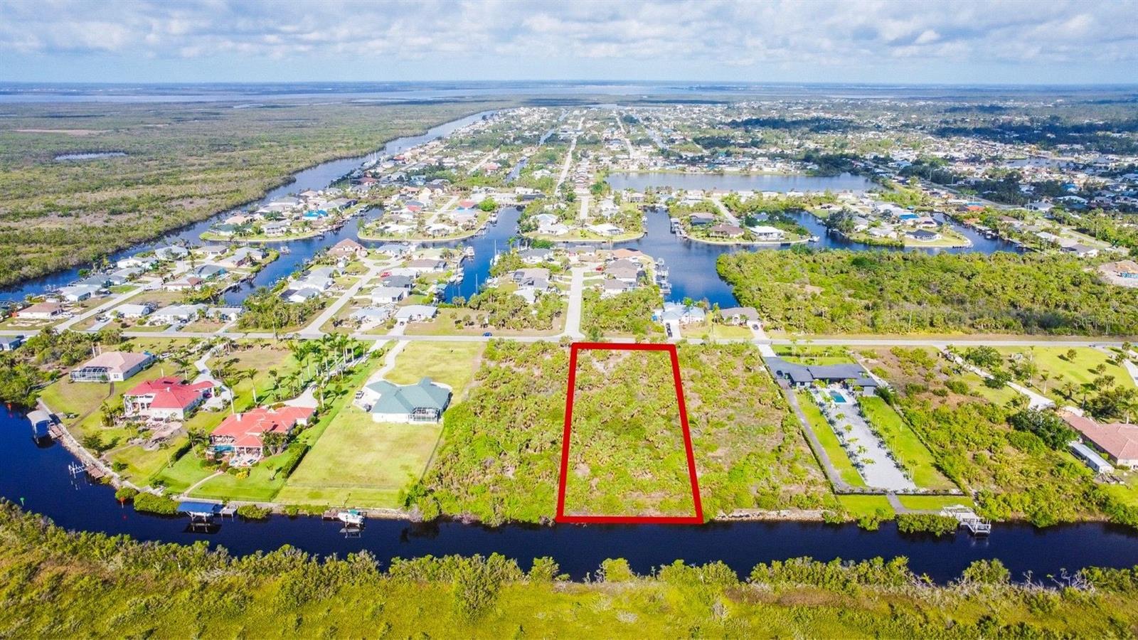 MANCHESTER ESTATES - Land