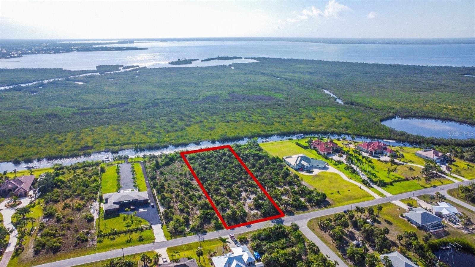 MANCHESTER ESTATES - Land