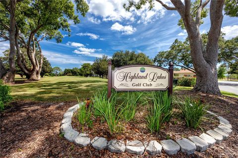 A home in PALM HARBOR