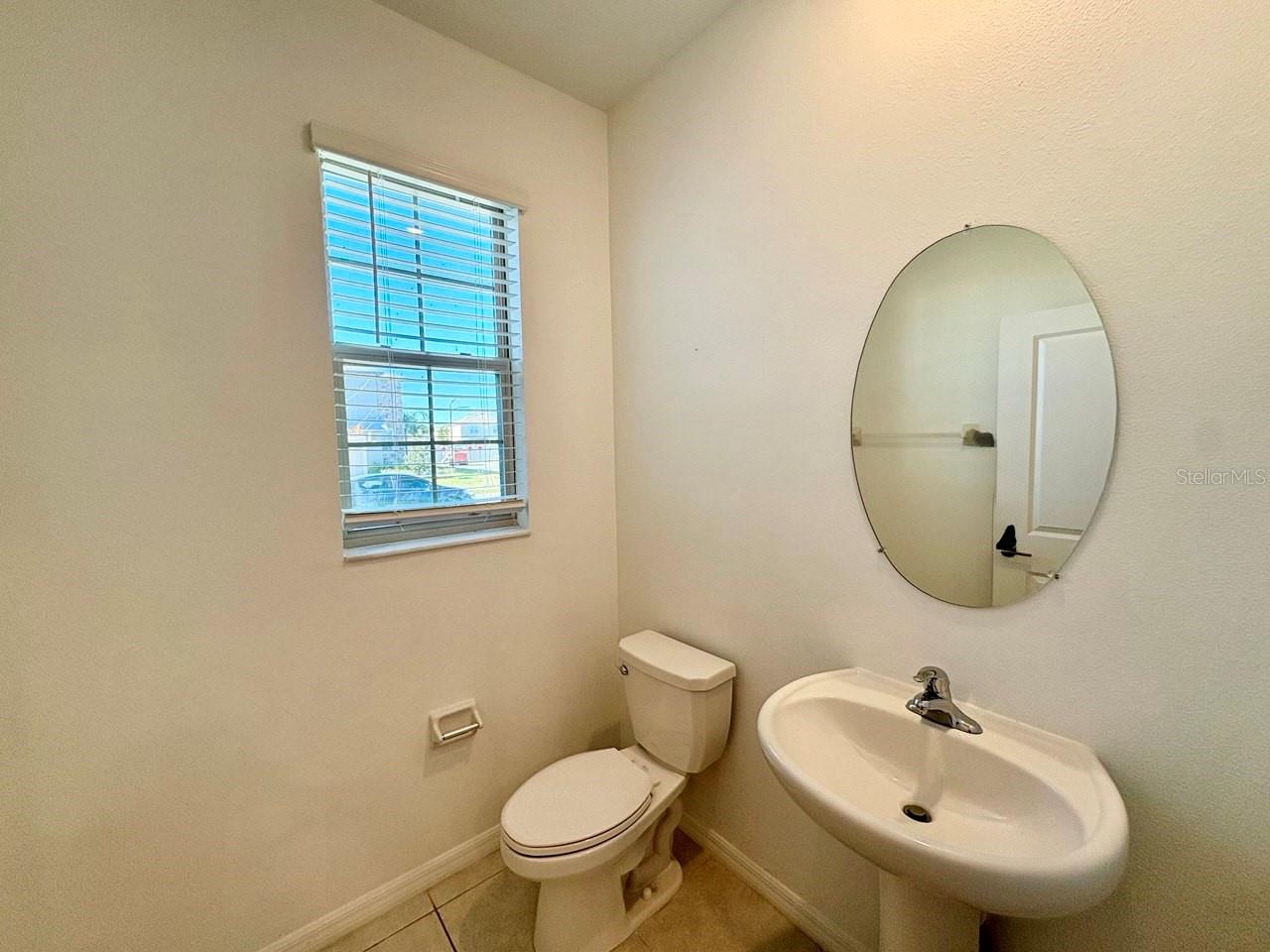 BELMONT TWNHMS PRCL F - Residential Lease