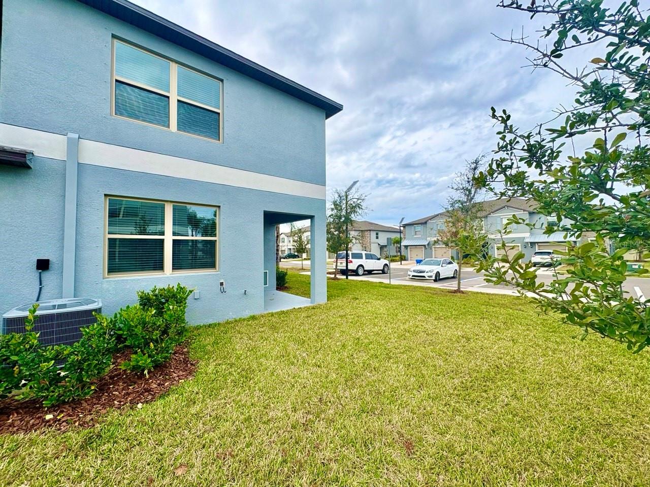 BELMONT TWNHMS PRCL F - Residential Lease