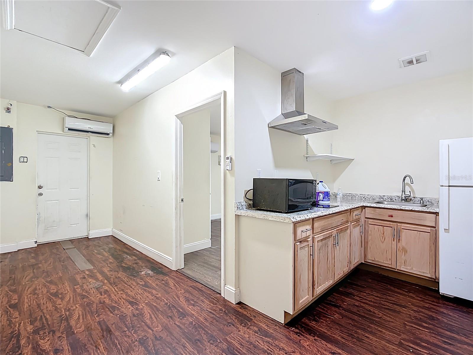 IMPERIALAKES PH ONE - Residential