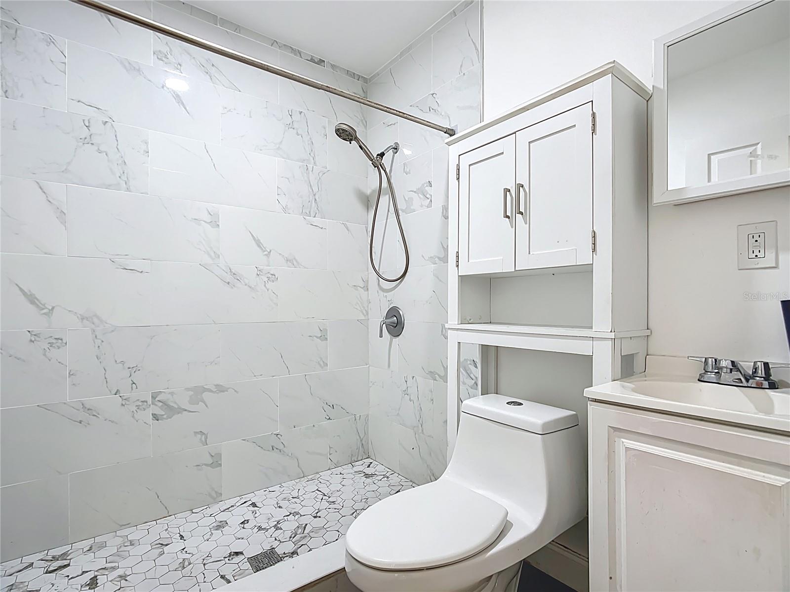 IMPERIALAKES PH ONE - Residential