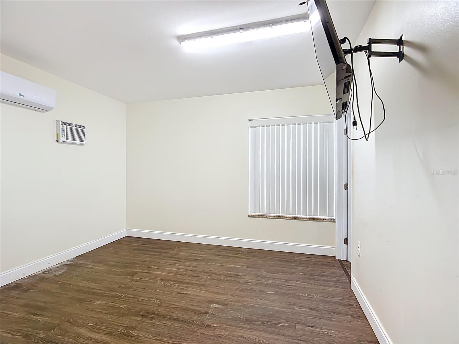 IMPERIALAKES PH ONE - Residential